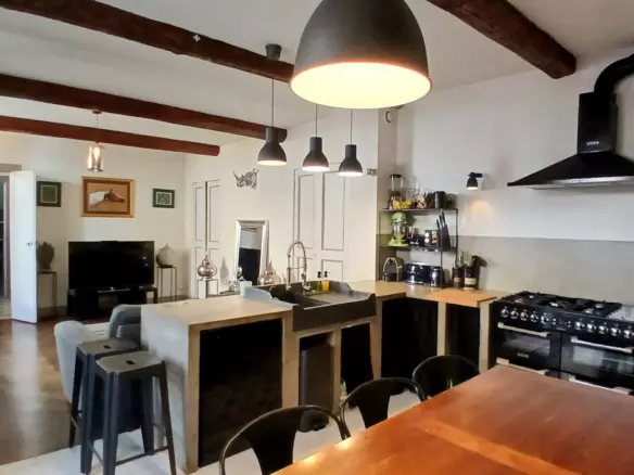 4-bedroom House In Capestang, France (143 M²)