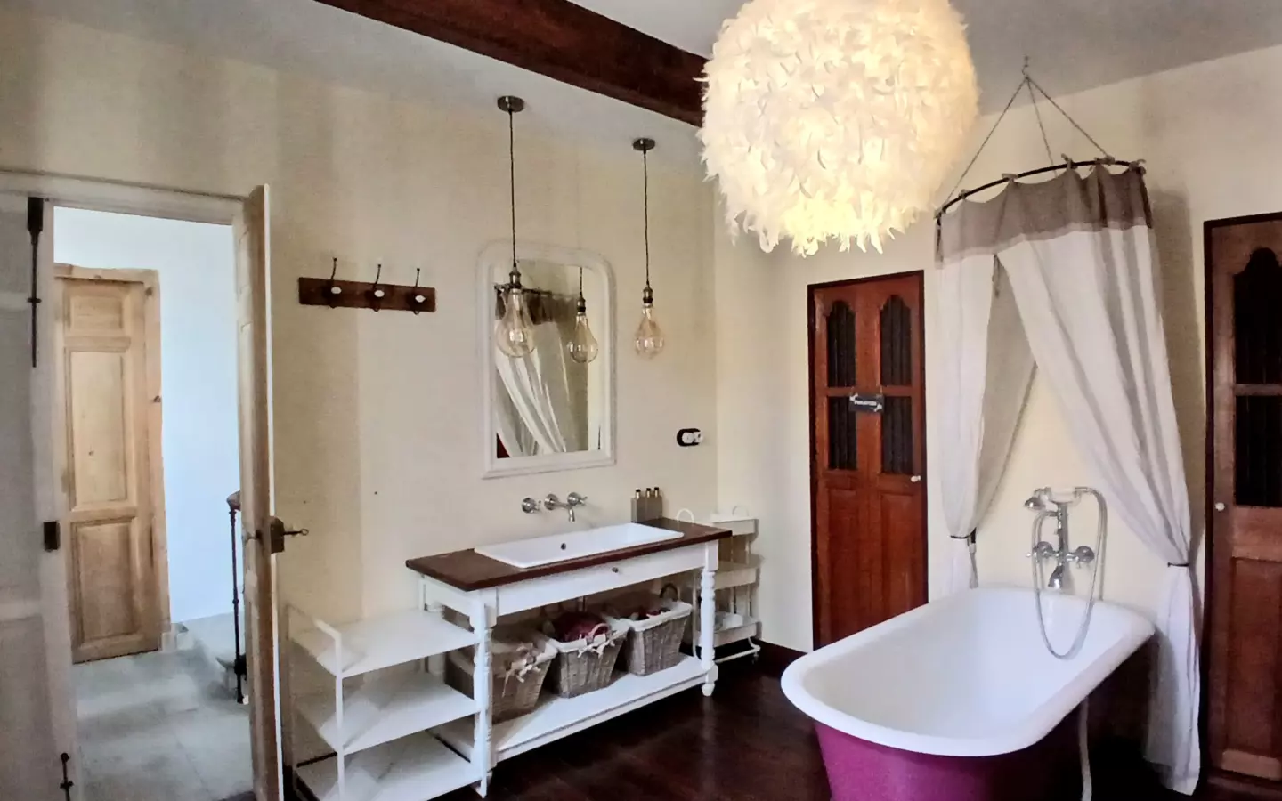 4-bedroom House In Capestang, France (143 M²)
