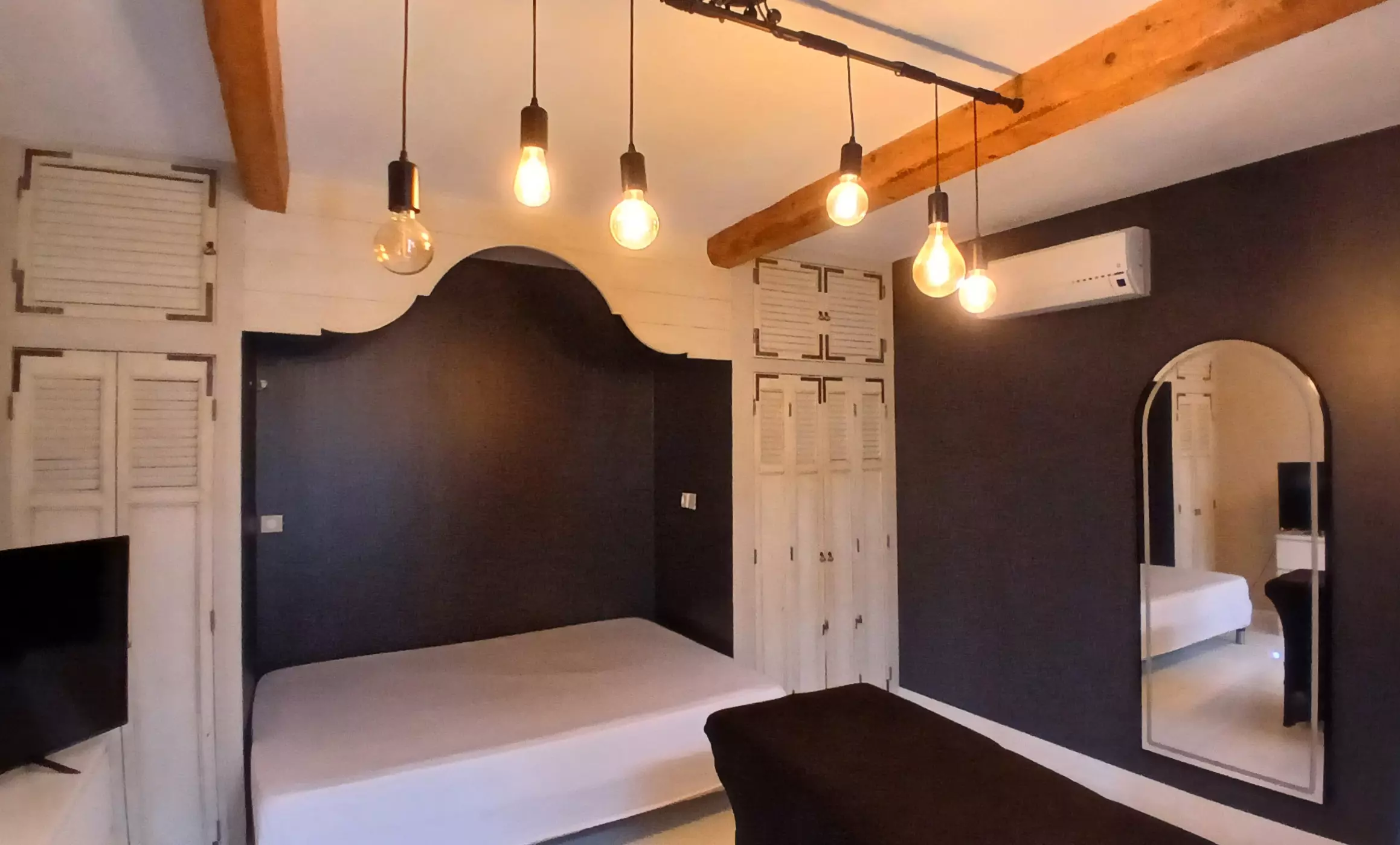 4-bedroom House In Capestang, France (143 M²)