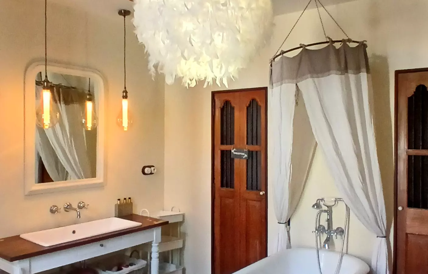 4-bedroom House In Capestang, France (143 M²)
