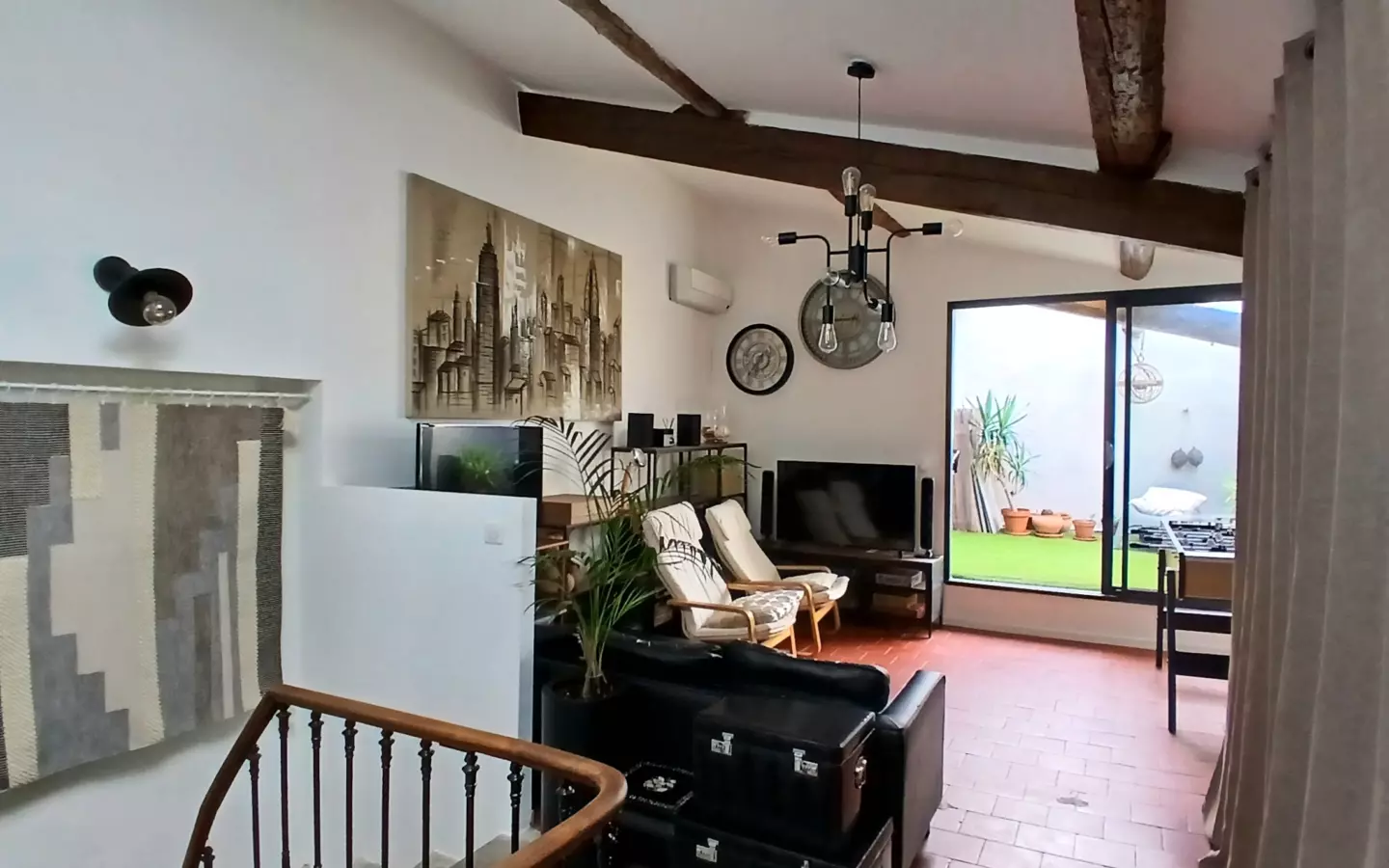 4-bedroom House In Capestang, France (143 M²)