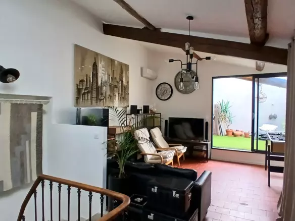 4-bedroom House In Capestang, France (143 M²)