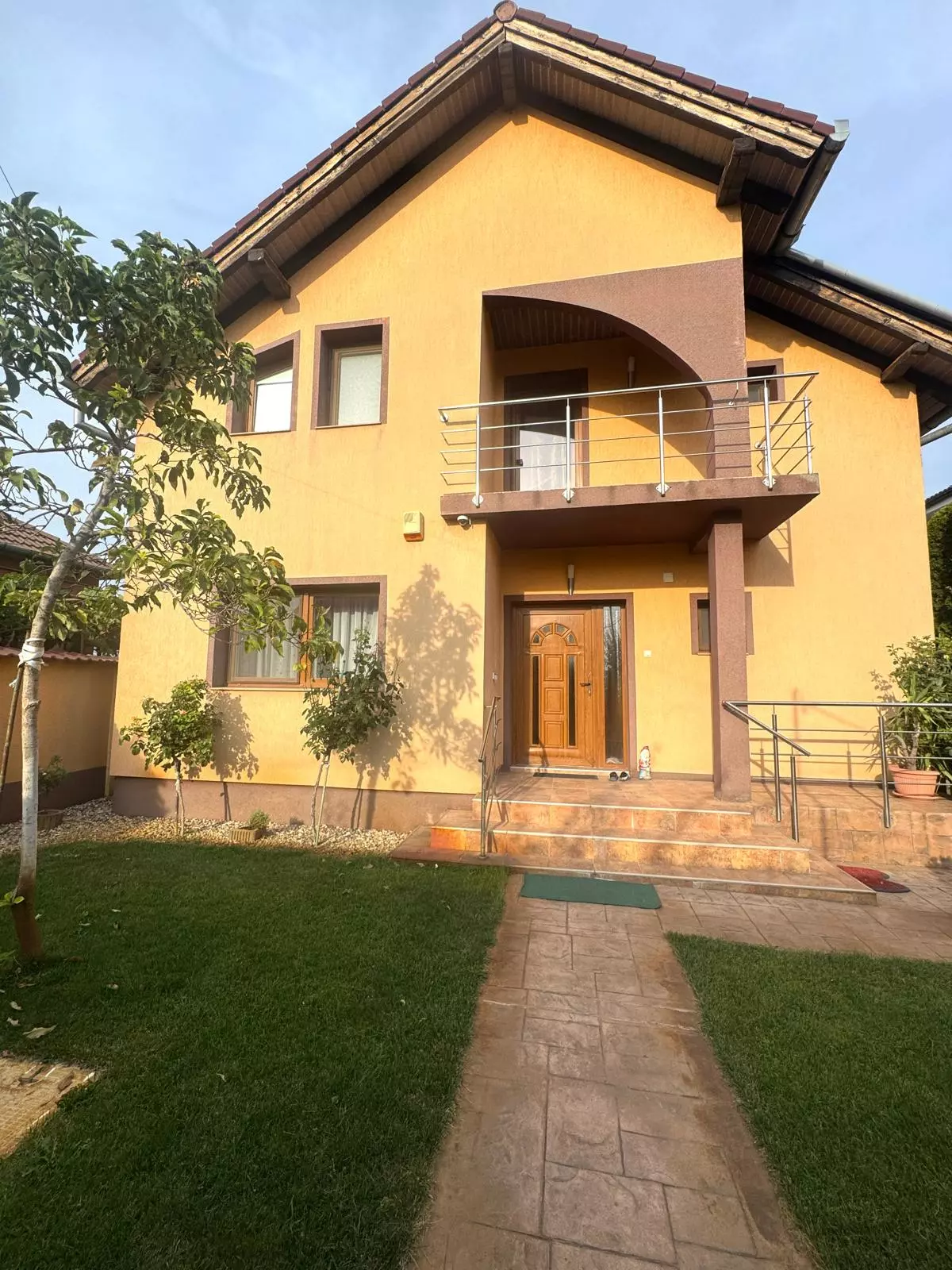 Spacious Family House For Sale In Arad, Romania – 186 Sqm + Double Garage – 634 Sqm Land