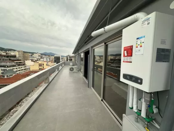 1-bedroom Flat In Center Of Thessaloniki, Greece (57 M²)