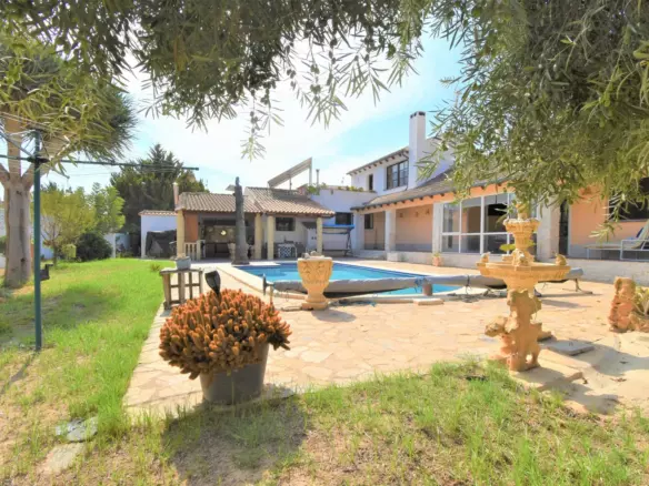 4-bedroom Villa In Orihuela Costa, Spain (325 M²)