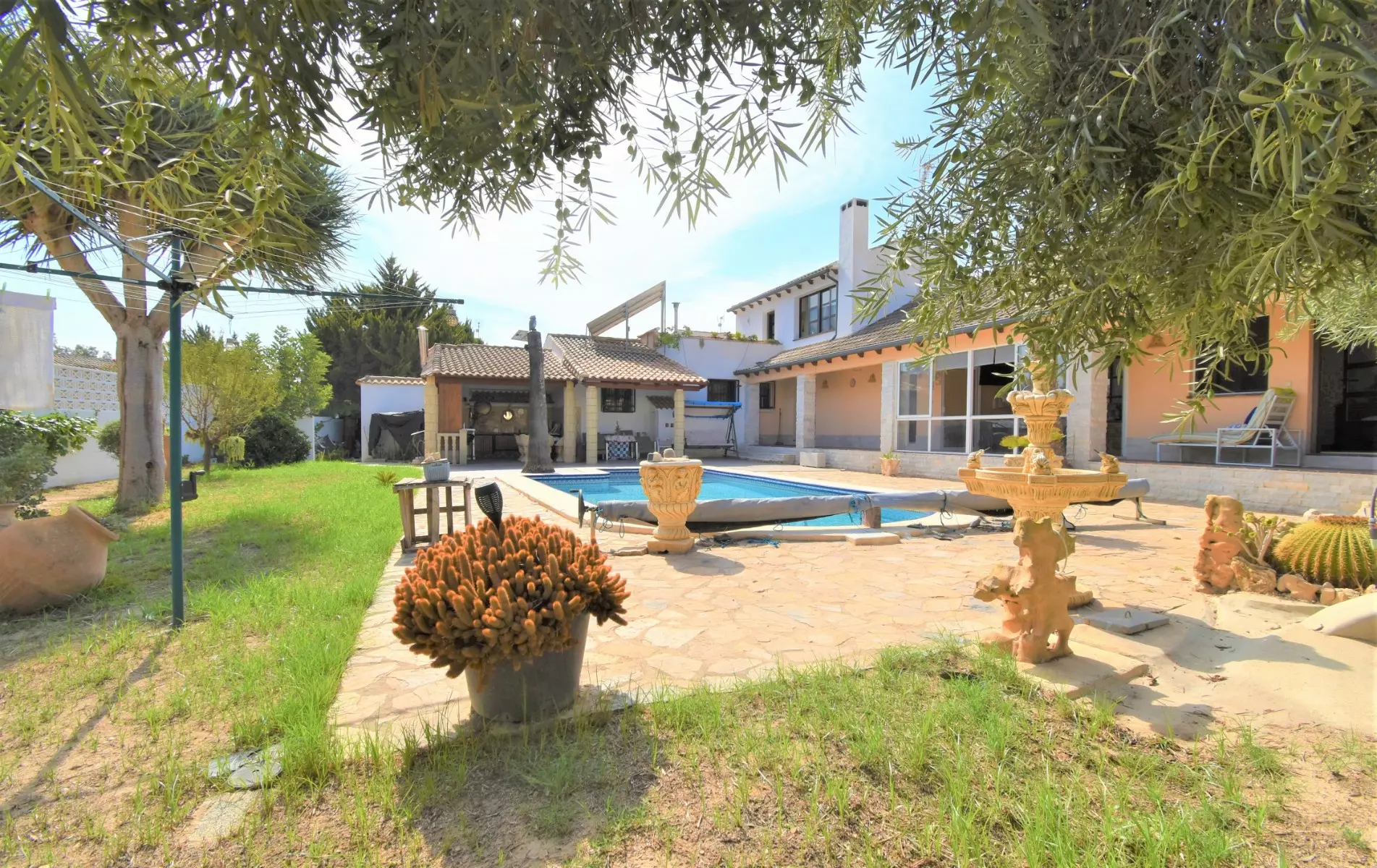 4-bedroom Villa In Orihuela Costa, Spain (325 M²)