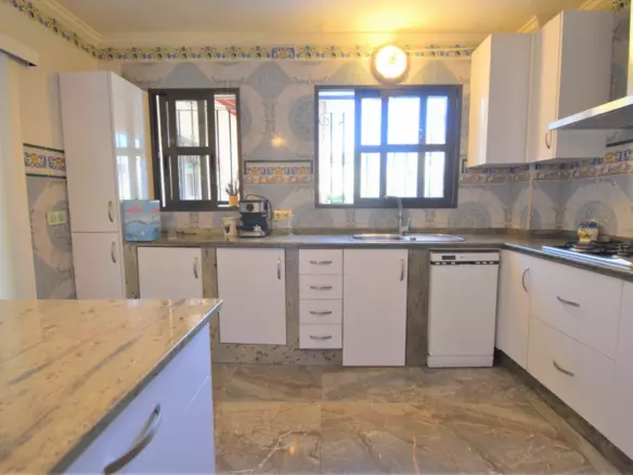4-bedroom Villa In Orihuela Costa, Spain (325 M²)