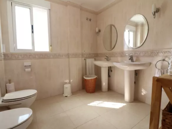 3-bedroom Villa In Algorfa, Spain (216 M²)