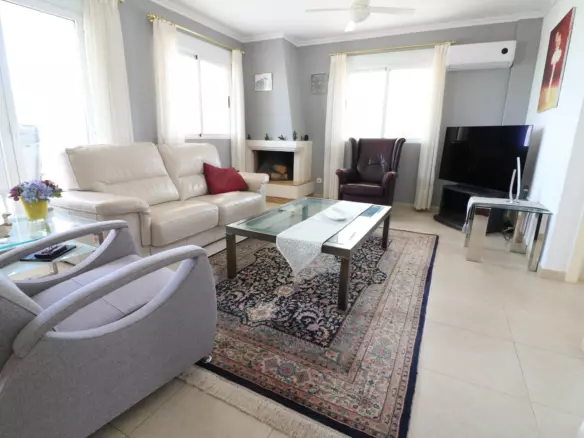 3-bedroom Villa In Algorfa, Spain (216 M²)
