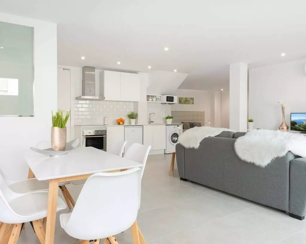 4-bedroom Villa In Benijofar, Spain (198 M²)