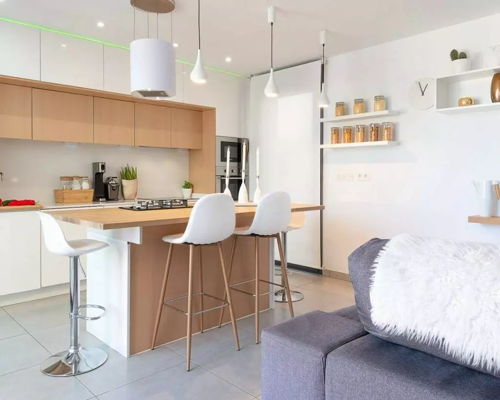 4-bedroom Villa In Benijofar, Spain (198 M²)