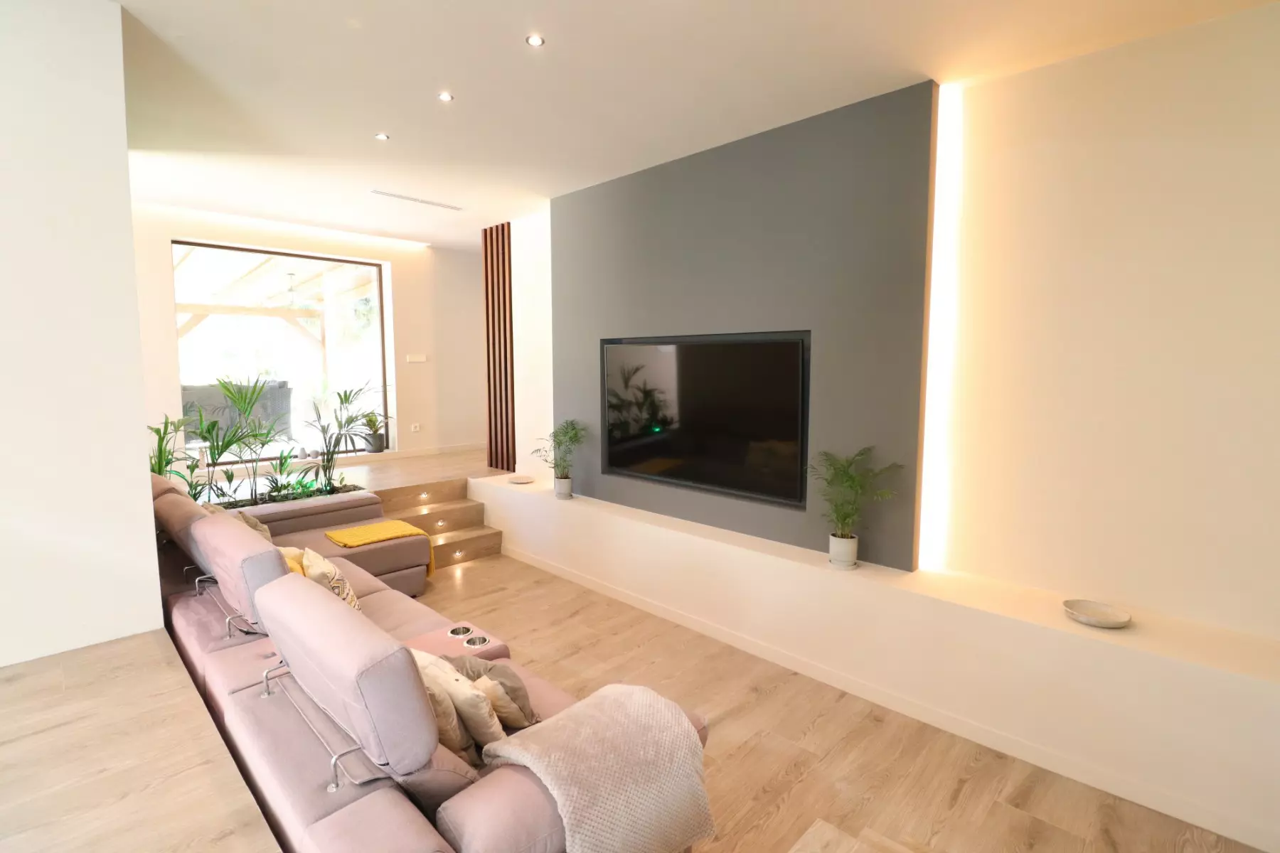 5-bedroom Country House In Aspe, Spain (360 M²)