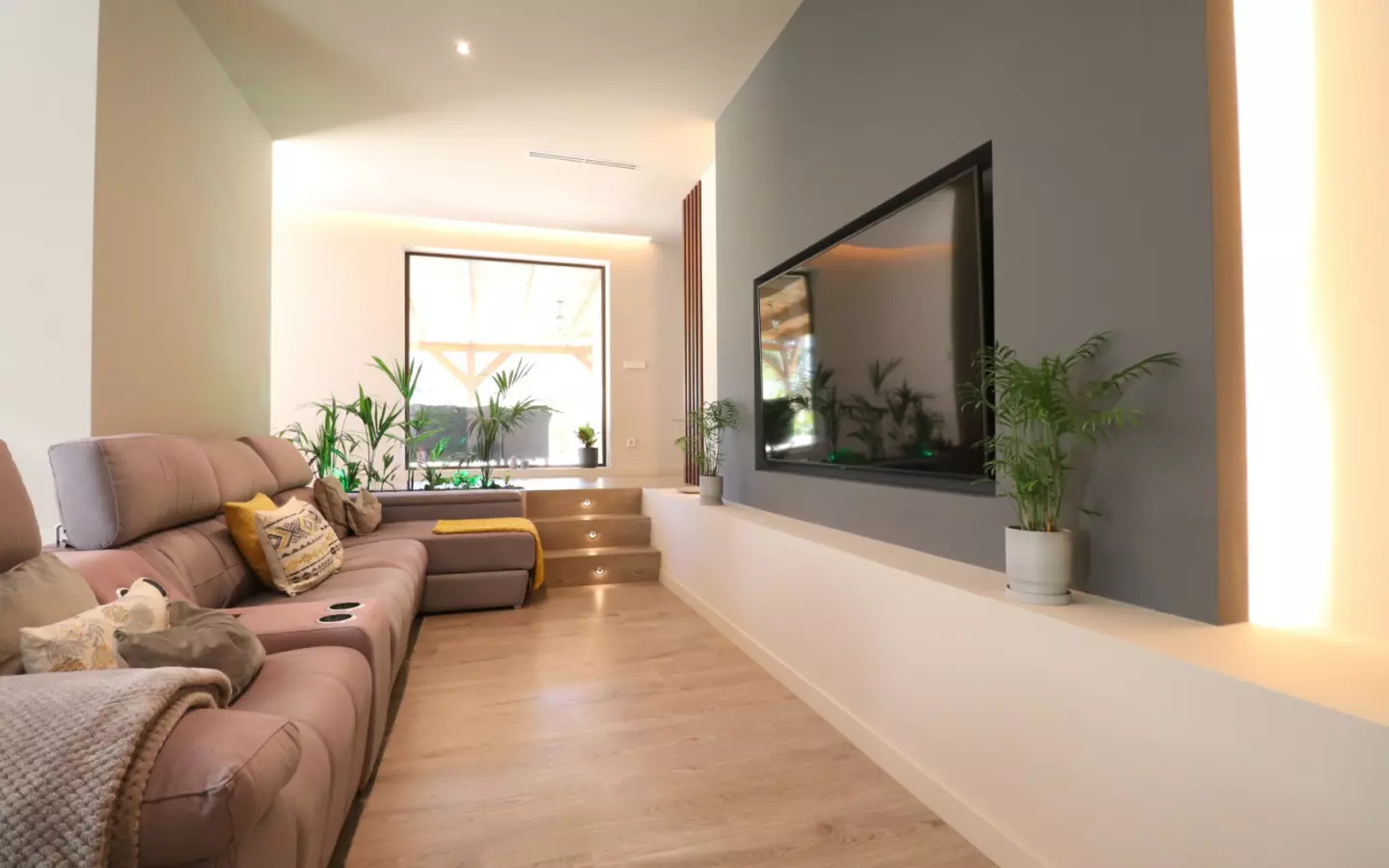 5-bedroom Country House In Aspe, Spain (360 M²)