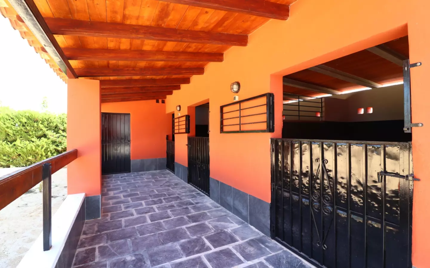 6-bedroom Country House In Almoradi, Spain (299 M²)