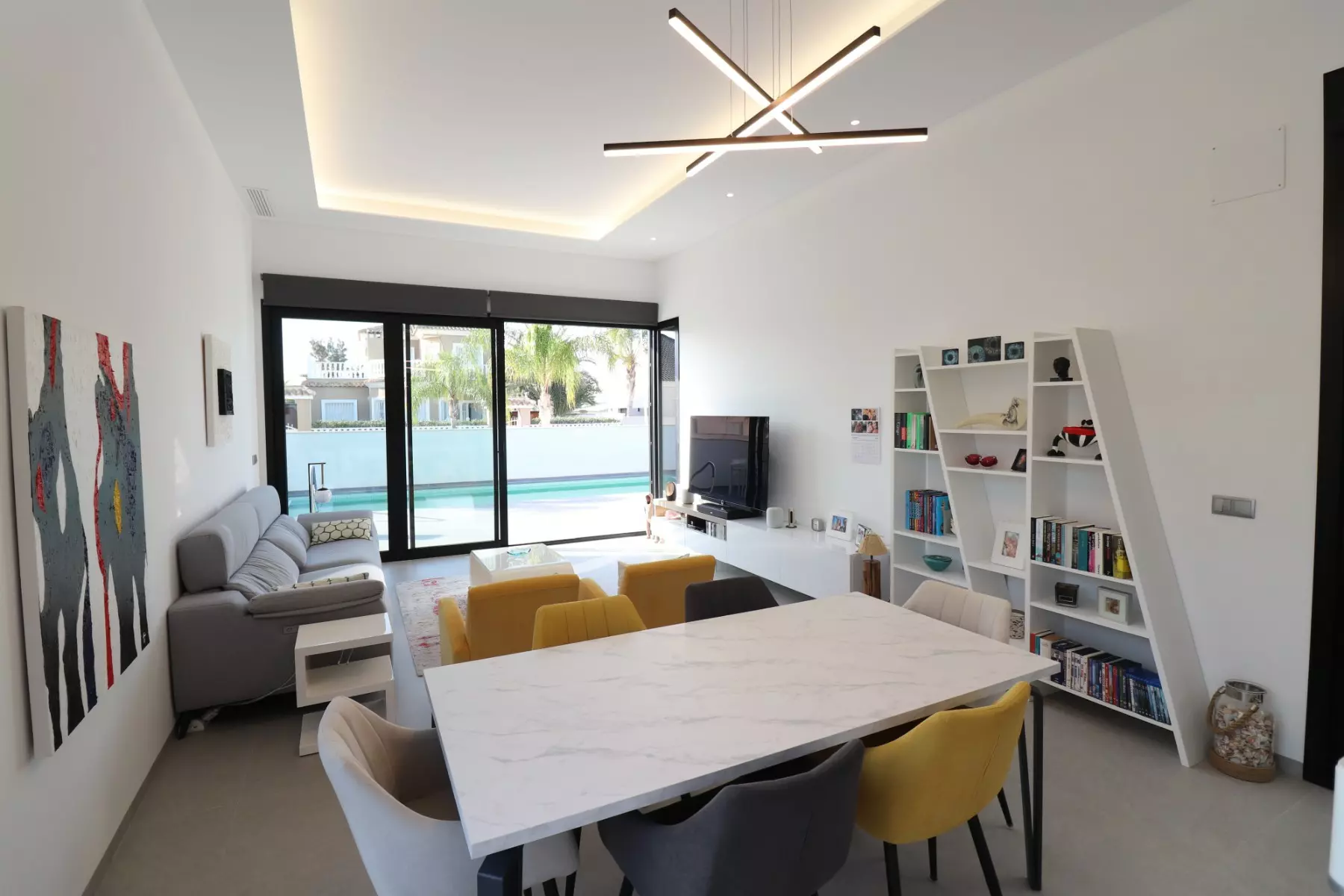 3-bedroom Villa In Formentera Del Segura, Spain (182 M²)