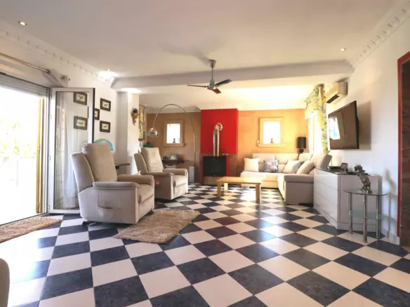 3-bedroom Villa In Algorfa, Spain (264 M²)
