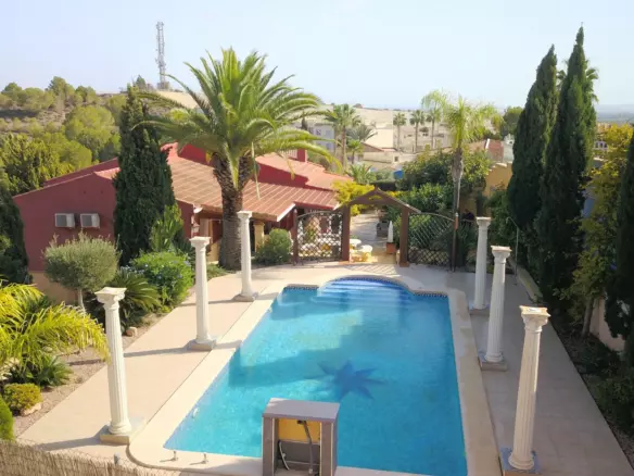 3-bedroom Villa In Algorfa, Spain (264 M²)