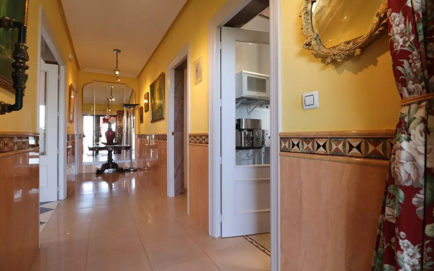 3-bedroom Villa In Algorfa, Spain (264 M²)