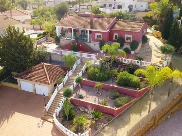 3-bedroom Villa In Algorfa, Spain (264 M²)