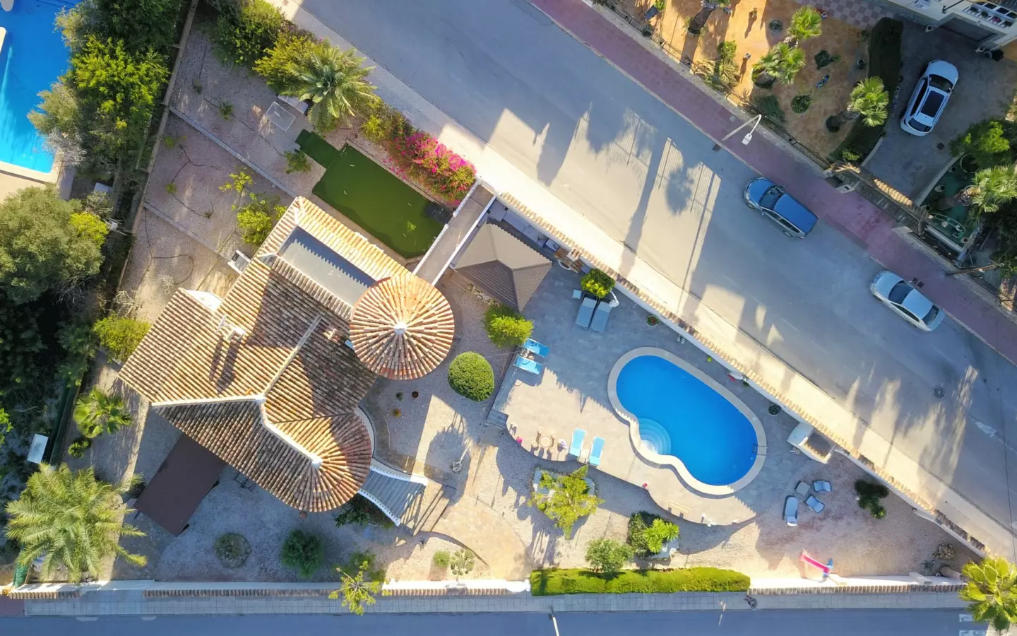 5-bedroom Villa In Algorfa, Spain (375 M²)