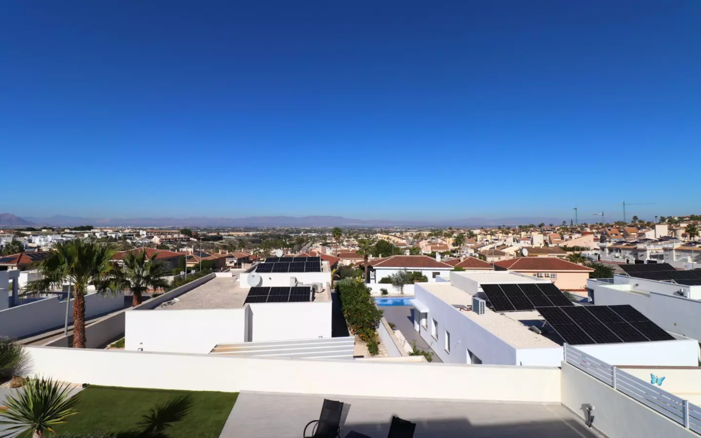 3-bedroom Villa In Benijofar, Spain (182 M²)