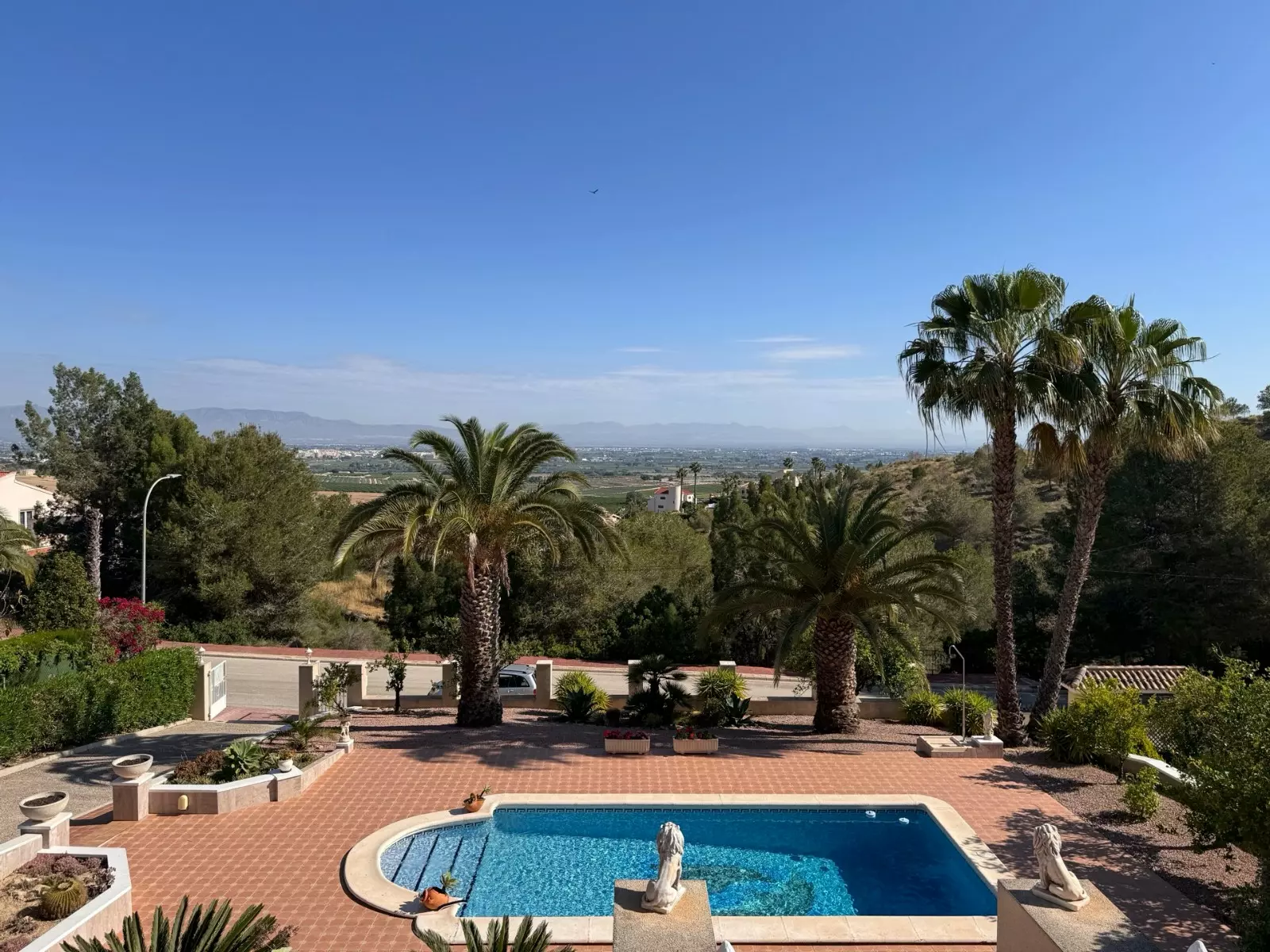 3-bedroom Villa In Algorfa, Spain (216 M²)