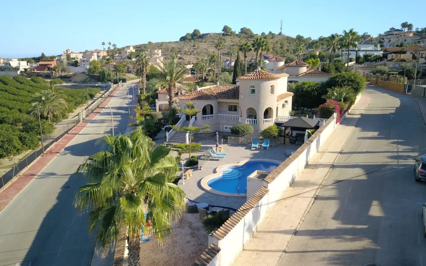 5-bedroom Villa In Algorfa, Spain (375 M²)