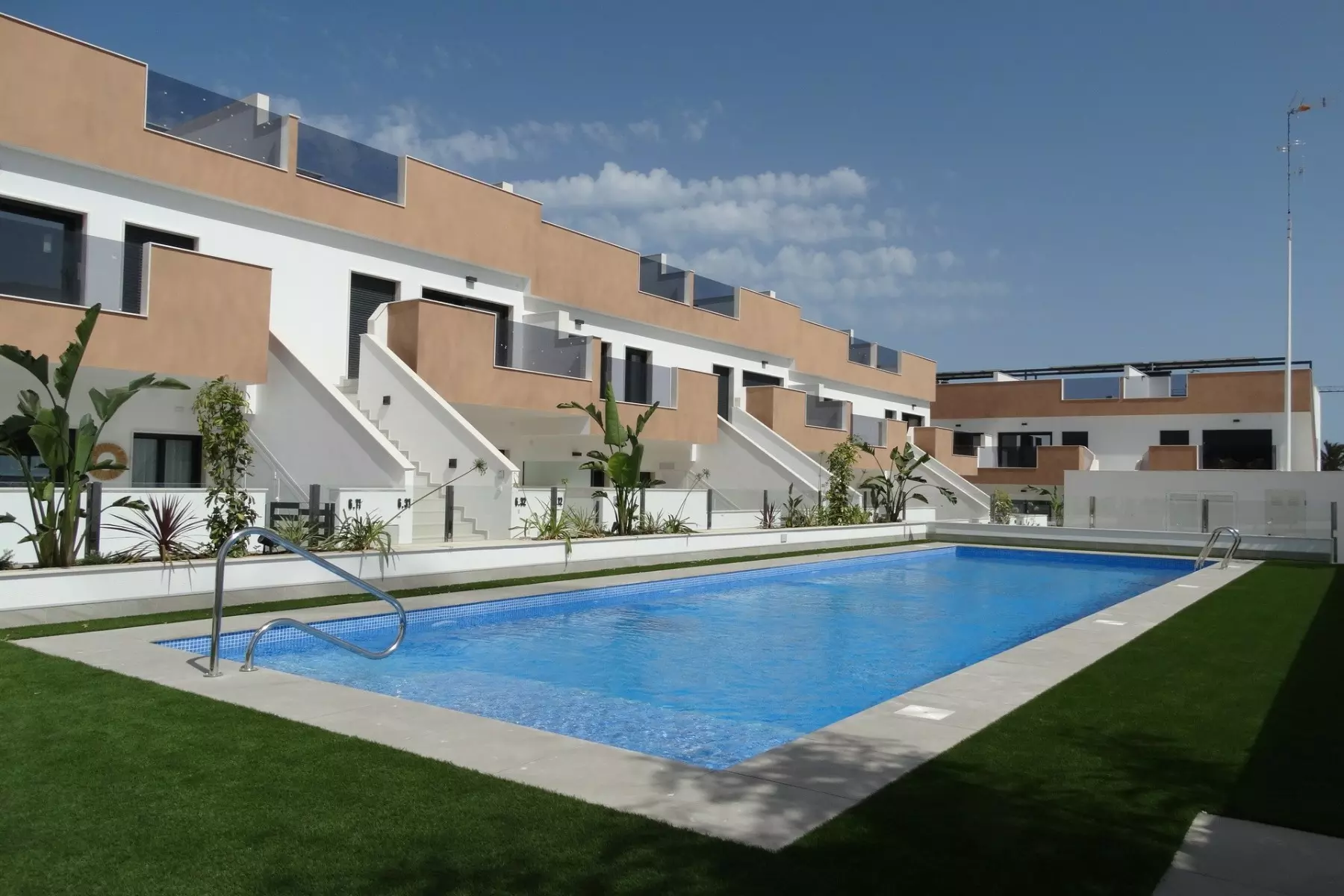 3-bedroom Apartment In Pilar De La Horadada, Spain (80 M²)