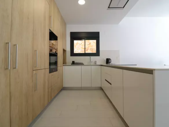 3-bedroom Villa In Algorfa, Spain (118 M²)
