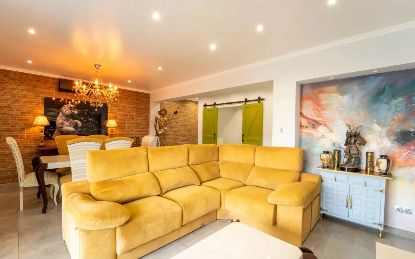 2-bedroom Apartment In Torrevieja, Spain (101 M²)