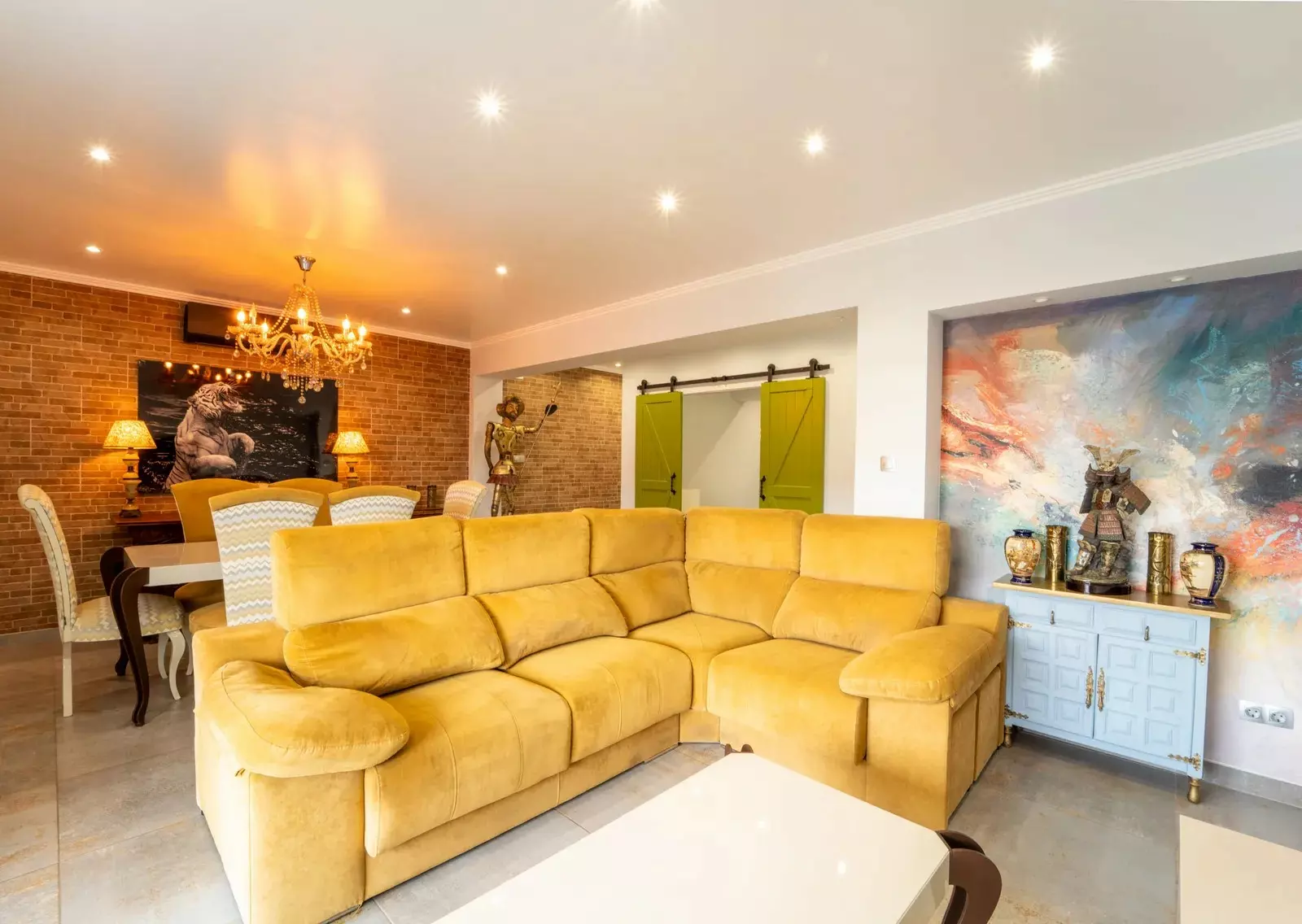 2-bedroom Apartment In Torrevieja, Spain (101 M²)