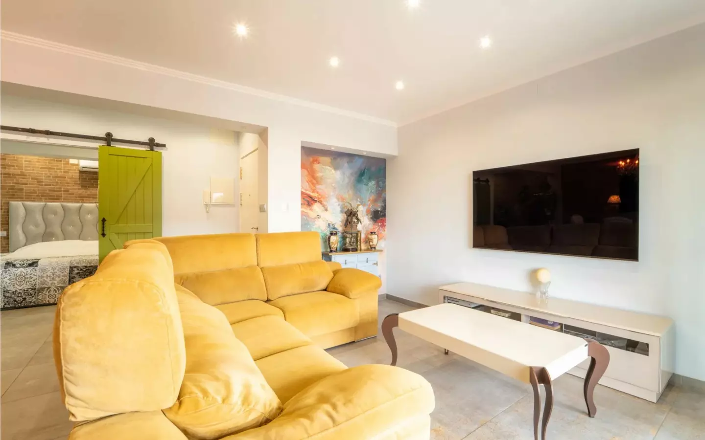 2-bedroom Apartment In Torrevieja, Spain (101 M²)