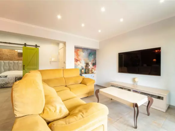 2-bedroom Apartment In Torrevieja, Spain (101 M²)