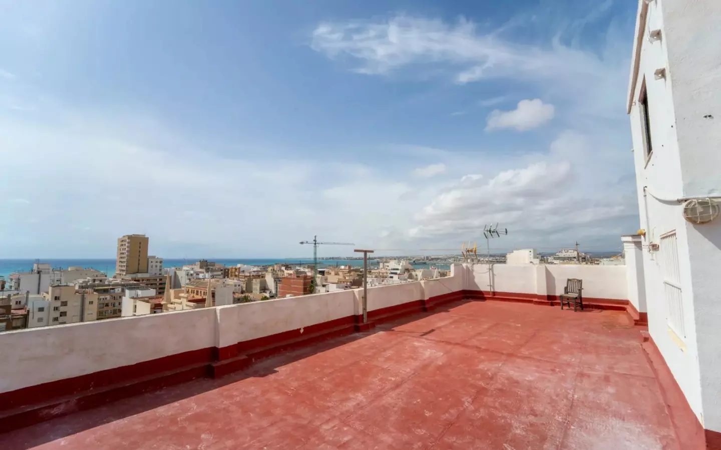 2-bedroom Apartment In Torrevieja, Spain (101 M²)