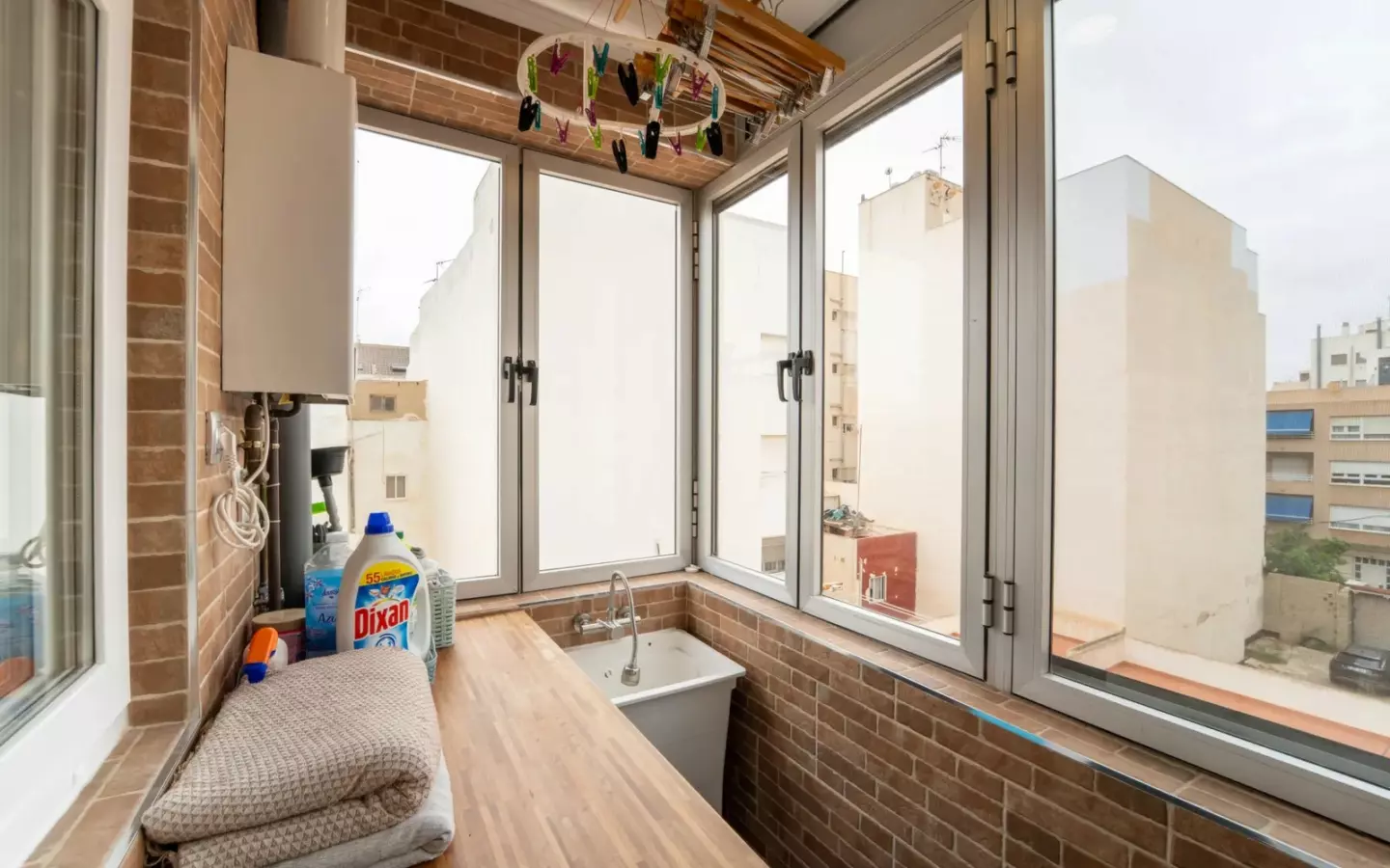 2-bedroom Apartment In Torrevieja, Spain (101 M²)