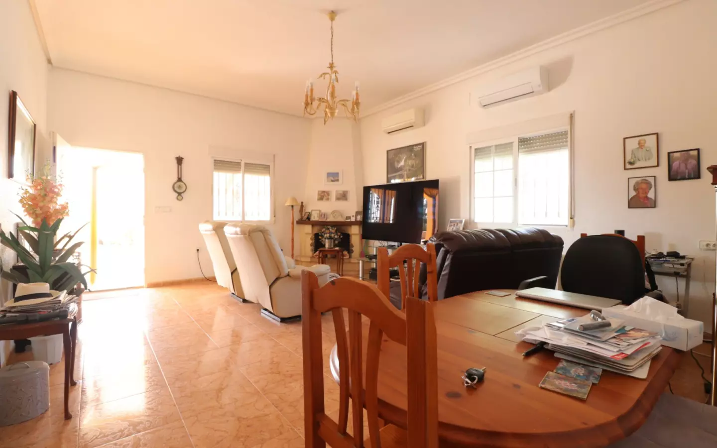 3-bedroom Country House In Albatera, Spain (164 M²)