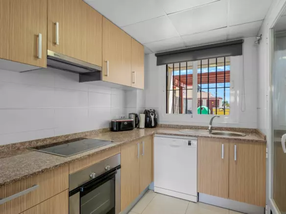 3-bedroom Townhouse In Ciudad Quesada, Spain (115 M²)