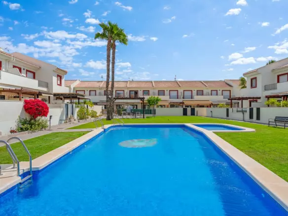 3-bedroom Townhouse In Ciudad Quesada, Spain (115 M²)