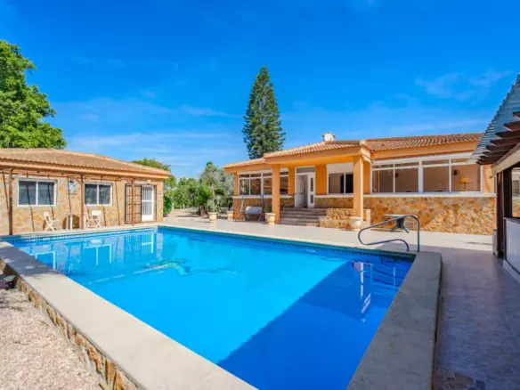 5-bedroom Country House In Rojales, Spain (195 M²)