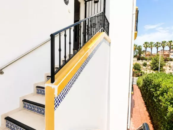 2-bedroom Apartment In Orihuela Costa, Spain (120 M²)