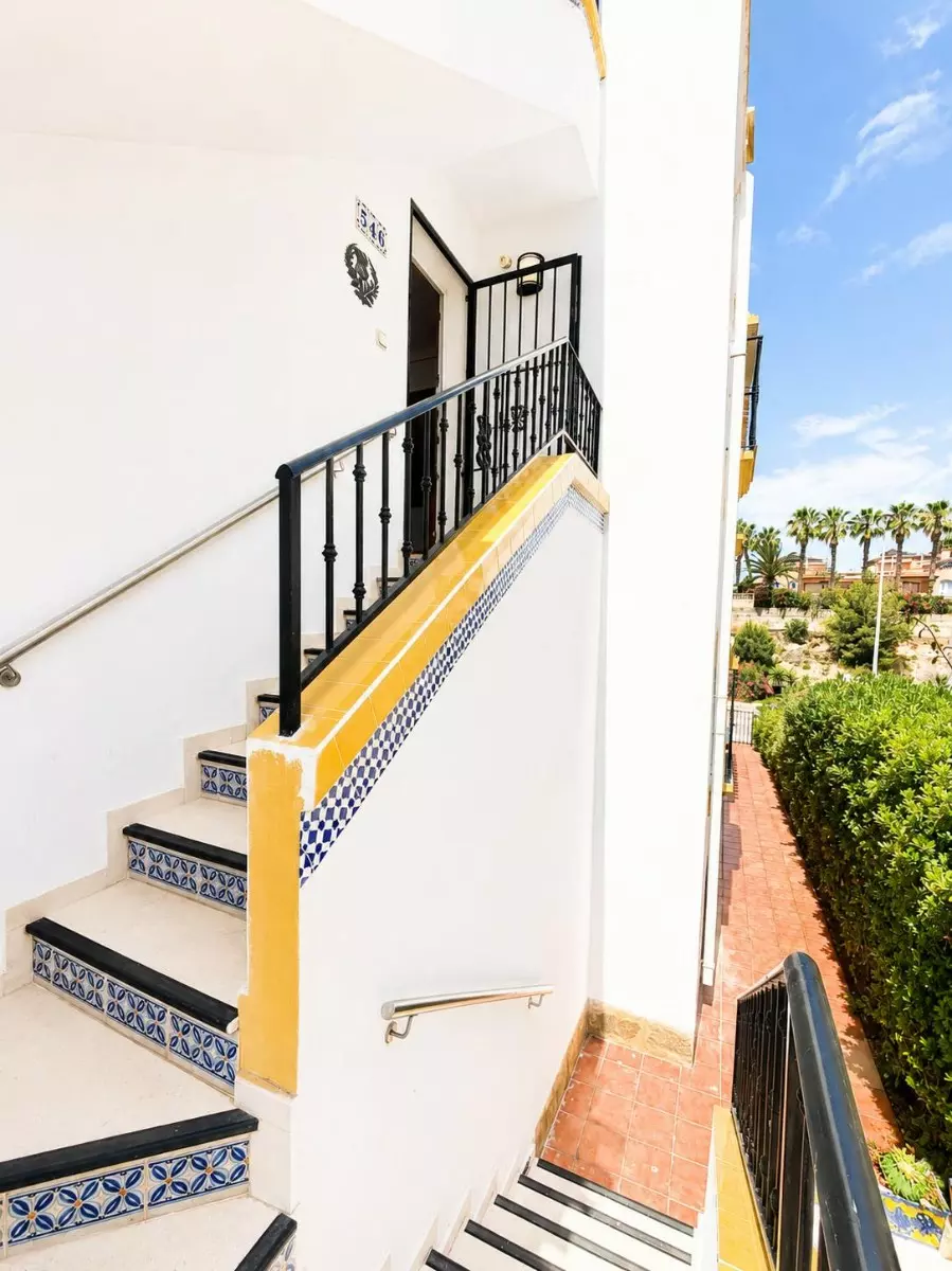 2-bedroom Apartment In Orihuela Costa, Spain (120 M²)