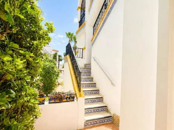 2-bedroom Apartment In Orihuela Costa, Spain (120 M²)