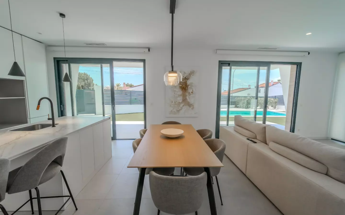 3-bedroom Villa In Ciudad Quesada, Spain (156 M²)