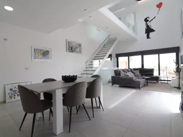 4-bedroom Villa In Benijofar, Spain (319 M²)