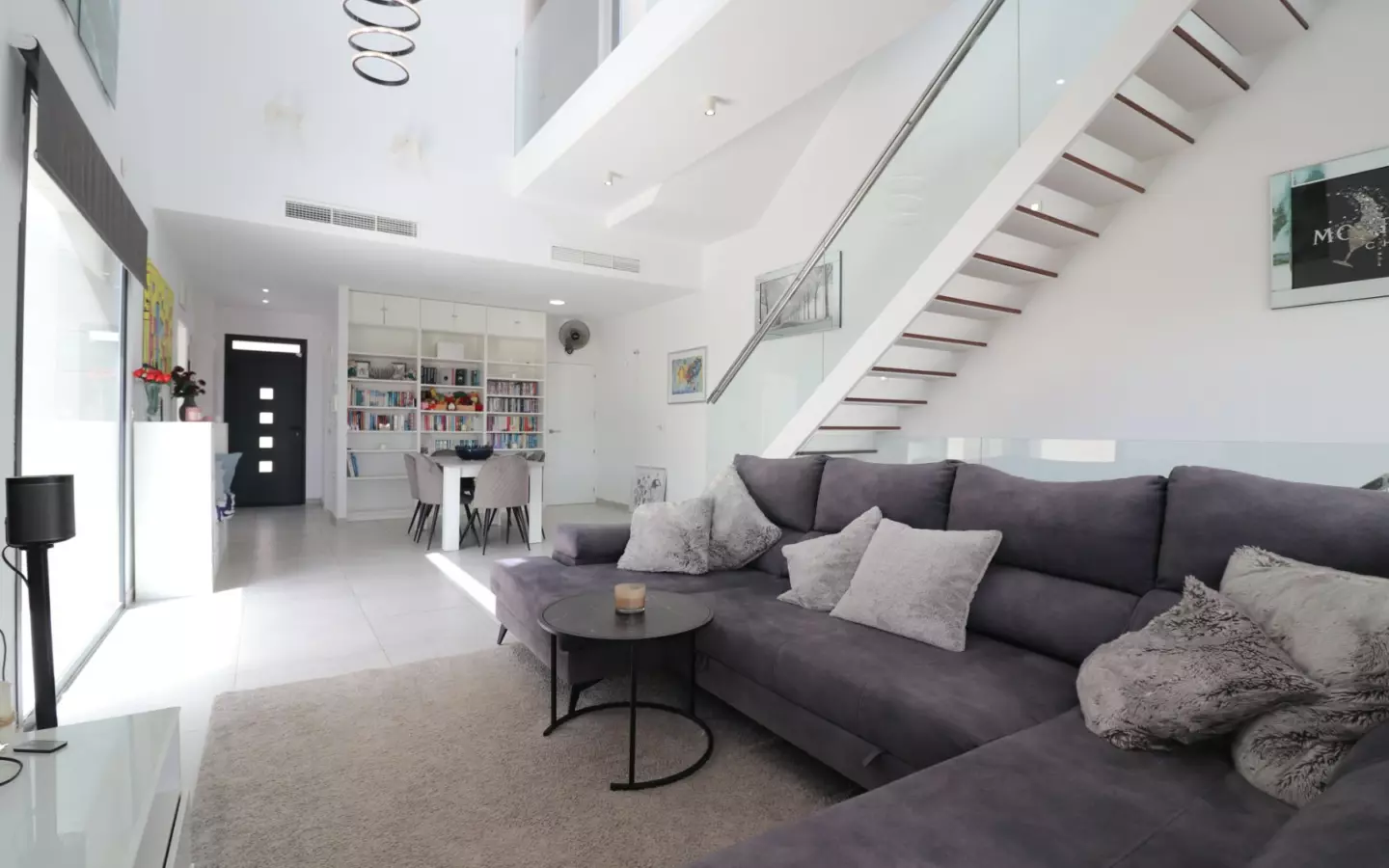 4-bedroom Villa In Benijofar, Spain (319 M²)