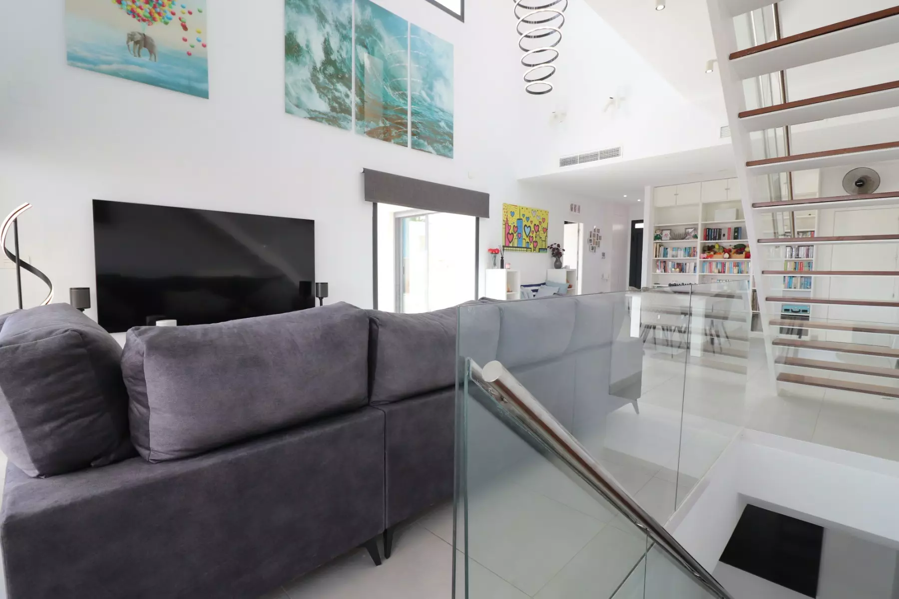 4-bedroom Villa In Benijofar, Spain (319 M²)
