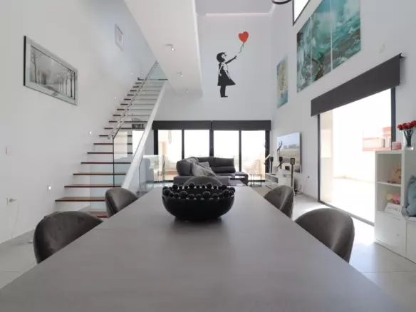 4-bedroom Villa In Benijofar, Spain (319 M²)