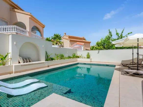 5-bedroom Villa In Ciudad Quesada, Spain (267 M²)