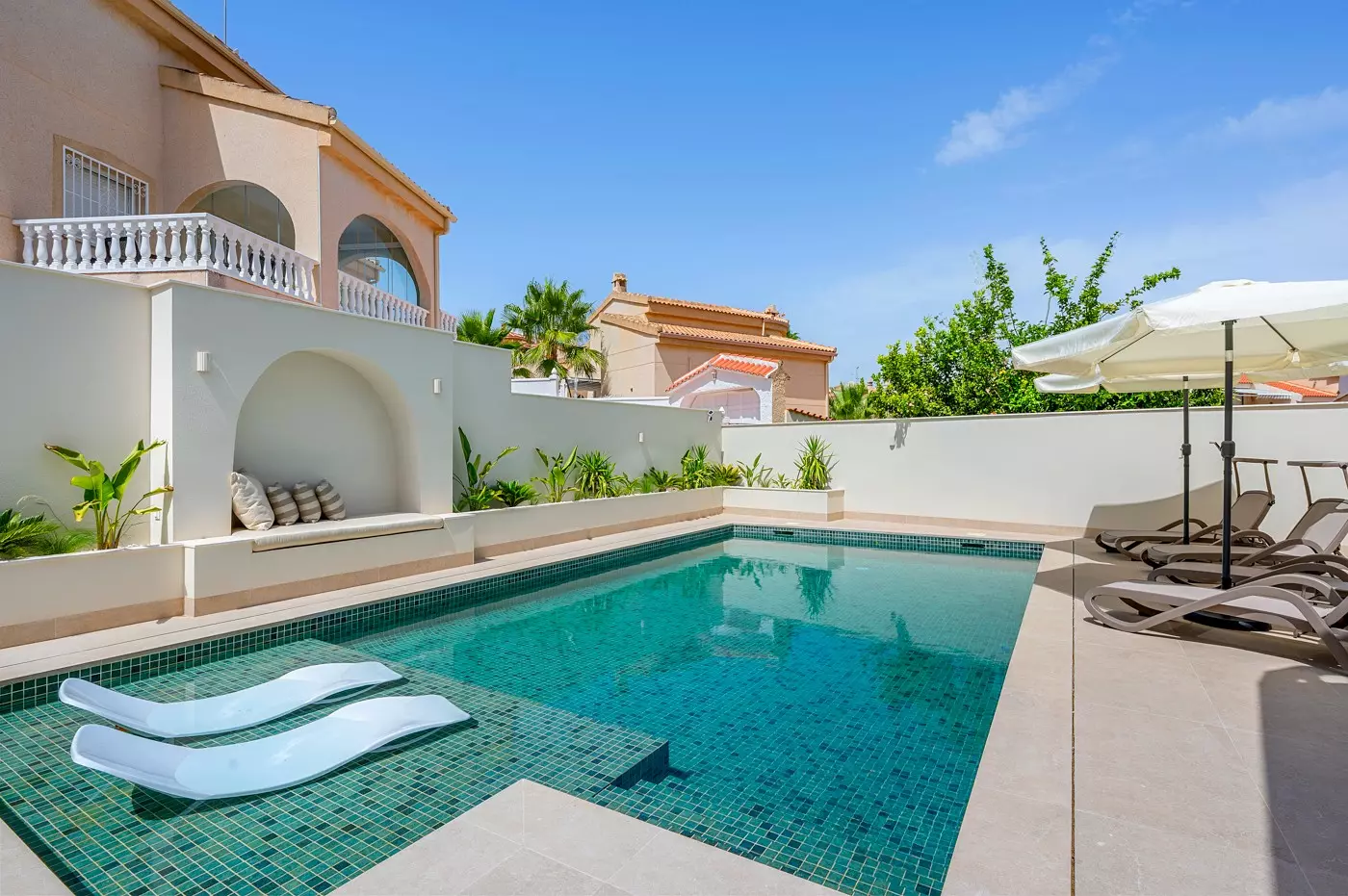 5-bedroom Villa In Ciudad Quesada, Spain (267 M²)