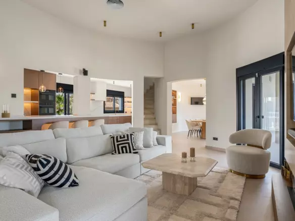 5-bedroom Villa In Ciudad Quesada, Spain (267 M²)